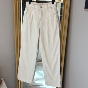Abercrombie The Loose High Rise Jeans